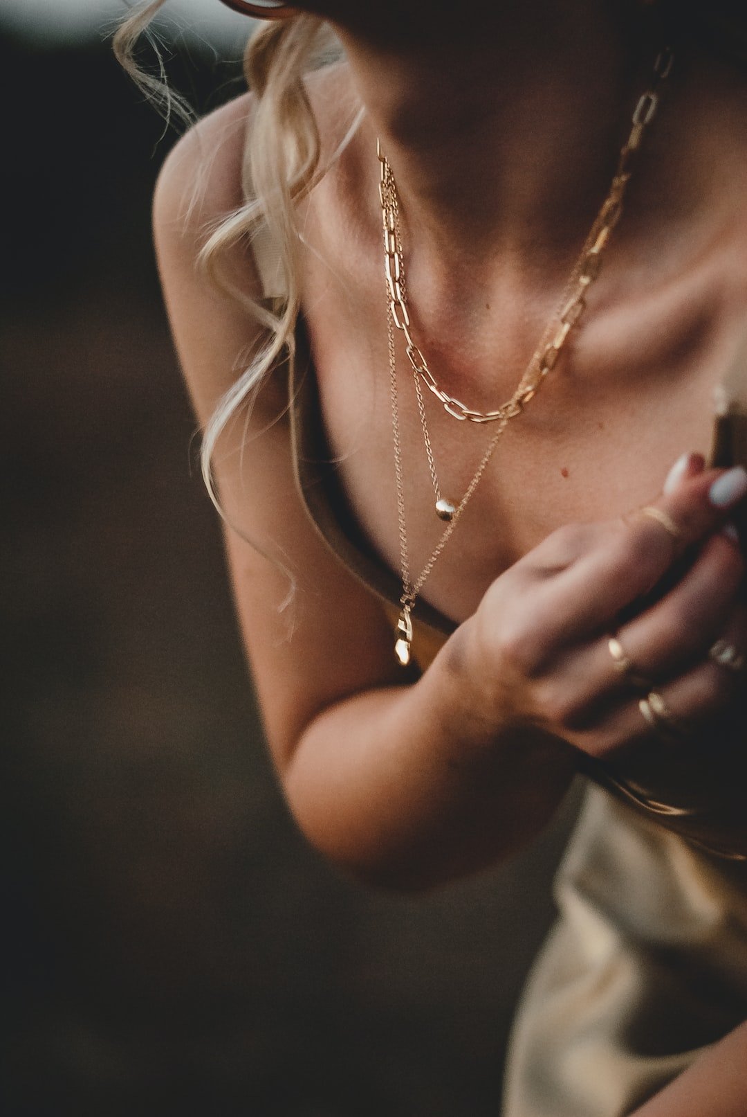 Personalized Jewelry: The Perfect Accessory for Women's Clothing
